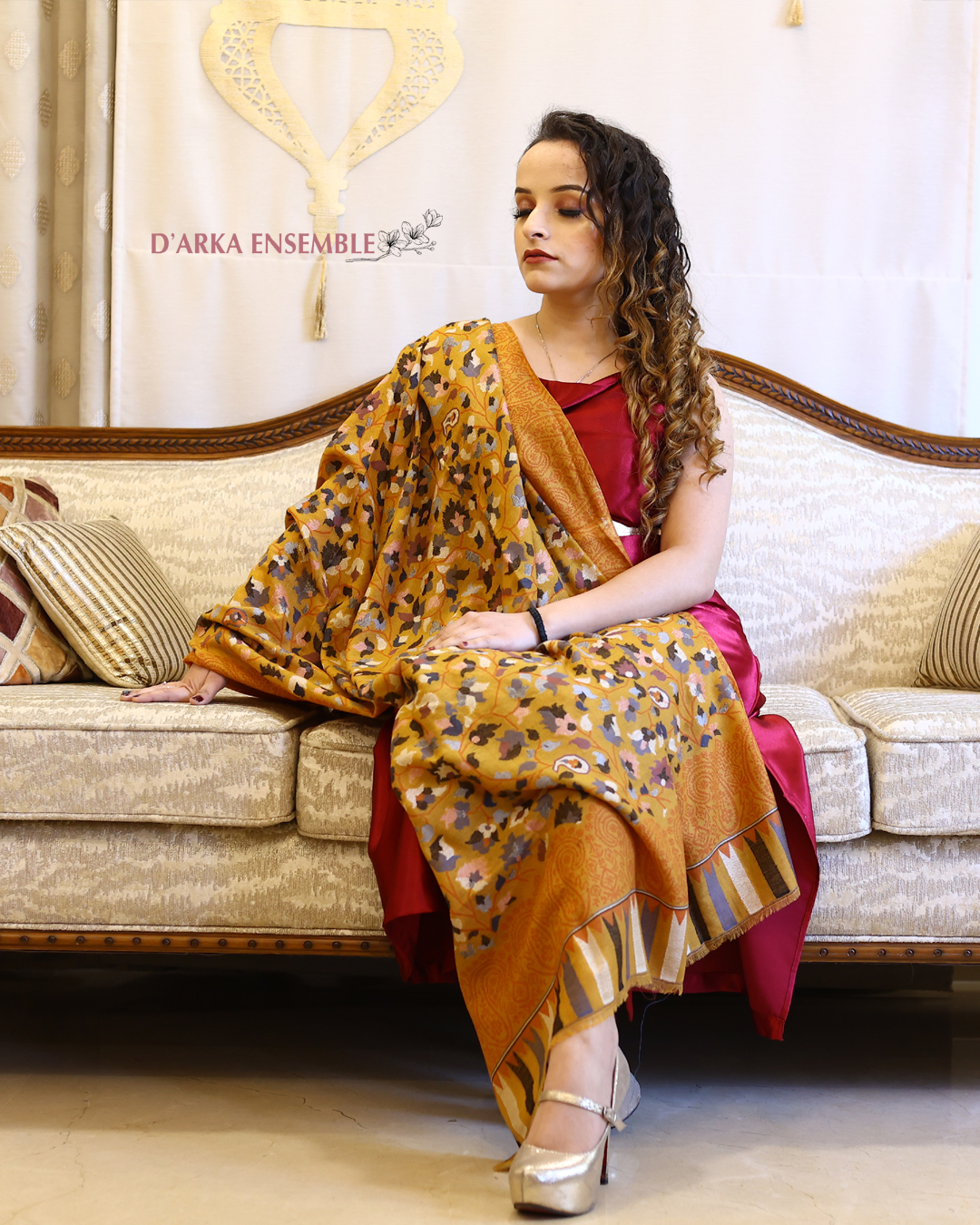 Full Body Weaving Design Pashmina Shawl - D’Arka Ensemble